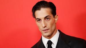 Damiano David, le rockeur italien qui fait chavirer les cœurs, bientôt de  retour à l'Eurovision?