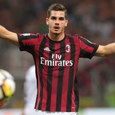 Um jogo de feição para o fc porto acertar estratégia e há uma composta por dois jogadores de apenas 20 anos que está a surpreender. Ac Milan Reportedly Looking To Hold Out For A 31 Million Fee From Wolverhampton Over Andre Silva The Ac Milan Offside