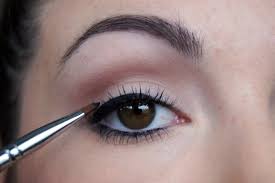 Nikkie de jager was born on wednesday, march 2, 1994 (age 26 years; The Perfect Wing How To Create A Cat Eye Beauty On Cut Out Keep How To By Sarah M