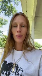 Tabitha Hendricks's Instagram, Twitter & Facebook