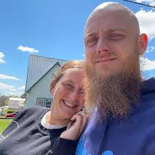 What furniture can be donated for a small apartment?