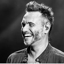 Ridere di gusto ormai è un lusso.