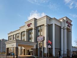 Hampton has over 177 locations in indiana, michigan and ohio. Hampton Inn Niagara Falls Niagara Falls Usa