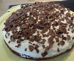 Preiselbeere Schoko Sahne Kuchen Torte Lecker Und Einfach Rezept Kuchen Leckerschmecker Leckere Desserts
