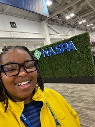 Melvin Crump's Instagram, Twitter & Facebook