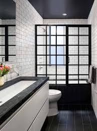 Black And White Master Bathroom Ideas 65 Transitional Style Primary Bathroom Ideas Photos In 2020 Master Bathroom Decor Black And White Master Bathroom White Master Bathroom