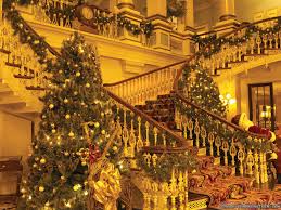Victorian Christmas Christmas Tree Royal Palace 1024x768 Wallpaper Teahub Io Vintage victorian man smoking cigarette. christmas tree royal palace