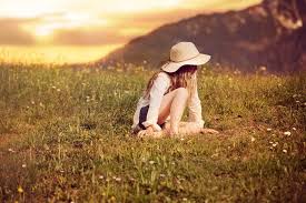 Download and watch latest sad pics of girls in hindi, english, telugu, tamil, malayalam, kannada, marathi, punjabi and bengali online for free. Sad Girls Cute Nature Image Beautiful Whatsapp Facebook Profile Pics Beautiful Sad Girl Images Mojly