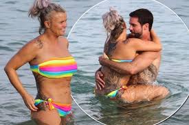 Kerry katona celebrated a milestone with boyfriend ryan mahoney on sunday as they mark two years together. Kerry Katona Caught Snogging Her Ex Boyfriend In Holiday Picture Throwback Mirror Online