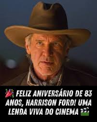 A atriz Rosanna Arquette, os atores John Cleese, Kevin Costner, Kevin  Kline, Scott Glenn, Danny Glover, Jeff Goldblum, Linda Hunt e Brian Dennehy  no set do filme 'Silverado', por volta de 1985. '