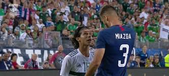 El central de team usa se burló de la estatura de lainez, quien no se achicó y lo encaró. Exhiben A Matt Miazga Tras Sus Burlas A Diego Lainez Video Aristegui Noticias