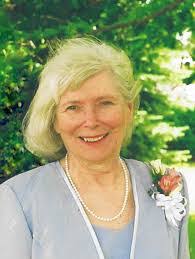 Renee Sampson's Instagram, Twitter & Facebook