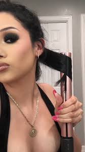 Amazon.com: Wavytalk Plancha de titanio 2 en 1, plancha plana de titanio de  250 °F a 450 °F para todos los peinados, plancha plana profesional de salón  que reduce el daño del