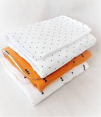 epingle sur tapis a langer