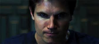 Little Red's Reviews: Author Interview: Victoria Evers + Giveaway