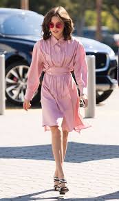This Non Millennial Can Teach Us A Lot About Wearing Pink Bobby Brown Pink Outfit Millie Bobby Brown