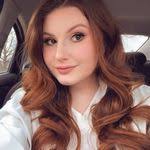 Amanda Sherrets's Instagram, Twitter & Facebook