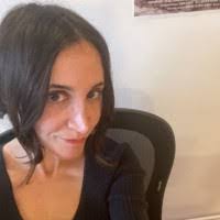 Sandra Tuma's Instagram, Twitter & Facebook