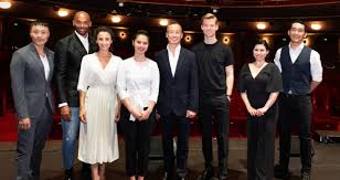 Hanoi vs saigon in dec. Miss Saigon Cast Presentation Musical Vienna News