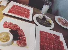 1 day ago · 屋馬在台中擁有五家分店，今天下午屋馬官網還顯示各分店的線上預約時段，本周午、晚餐幾乎全滿，多數店8月前竟只剩下深夜時段23:00可訂位，且. å‡ºéŠ è‚‰ å±‹é¦¬ç‡'è‚‰ä¸­æ¸¯åº— è‚‰