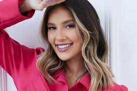 Virginia compartilha reação ao ver bebê pela primeira vez após parto:  ”Muito feliz”