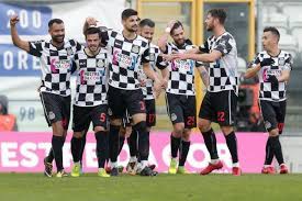 Assisted by henrique with a cross following a corner. Boavista Vence Portimonense E Sobe Ao Oitavo Lugar Da I Liga I Liga Sapo Desporto
