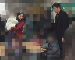 There were approximately 500 (!) guests in attendance. Get To Know Jang Dong Gun S Wife Go So Young Channel K