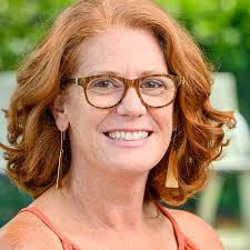 Carol Mallory's Instagram, Twitter & Facebook