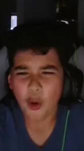 He busted the moves out 😂🕺🏾, #omegle #talkbox #loop #ometv