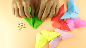 Melipat kertas menjadi aktivitas hiburan populer pada. 3 Cara Membuat Origami Kupu Kupu Baik Untuk Melatih Motorik Anak Orami