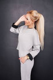 работа в москве на авито для мусульманок в хиджабе Stilnyj Kostyum Serogo Cveta Prodazha Cena V Odesse Kostyumy Zhenskie Ot Quot Internet Magazin Stilnoj Odezhdy Quot X04y Quo Odezhda Sportivnye Kostyumy Naryady