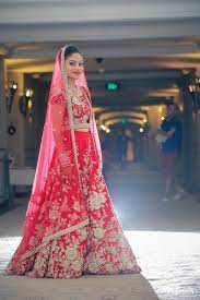 Indian Wedding Ideas Inspiration Bridal Lehenga Saree Photos Wedmegood Bridal Lehenga Red Indian Bridal Outfits Indian Bridal Wear