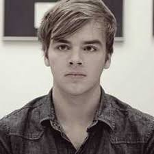 Sam Earle (@TheSamEarle)