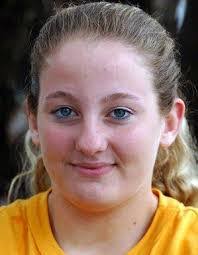 Nicole Ayres's Instagram, Twitter & Facebook