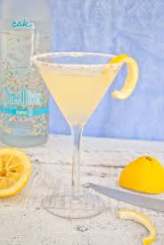 Lemon Square Martini Made With Cake Vodka And Lemonade Cocktails Vodka Lemonsquare Martinirecipe Lemon Squares Cake Vodka Martini
