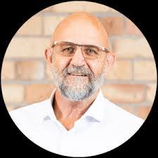 Mark Vella's Instagram, Twitter & Facebook