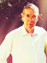 Very sorry to hear of the passing of Susan Court. She and her husband  Norman ran Court's Newsagents in Lower High Street, Cradley Heath for many  years. They could often be seen