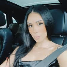 Desiree Grey's Instagram, Twitter & Facebook