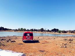 Two people died on friday evening when a helicopter crashed into the vaal dam, with the aircraft still stuck in the water about three hours after the accident. Man Drowns In The Vaal Dam In Deneysville Arrive Alive