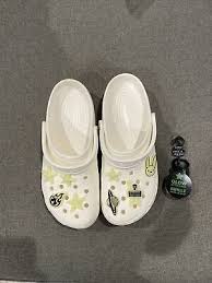 Crocs teamed up with lifelong fan and latin trap superstar bad bunny to create one of the most anticipated collabs to date. Brand New Bad Bunny X Crocs Classic Clog Uk 11 5 45 46 Eur 199 99 Picclick De