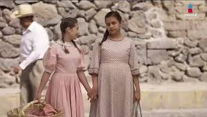 Paquita sólo terminó la primaria. Paquita La Del Barrio La Serie Capitulo 1 Donde Esta Polar