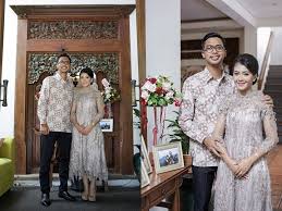 Kebaya tunangan sederhana photo : 30 Baju Untuk Tunangan Sederhana Fashion Modern Dan Terbaru 2021 Pusat Mukena Com Jual Mukena Model Terbaru 2021