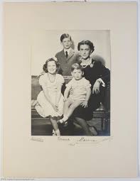 The duke of windsor, who was in madrid at the time, planned to meet. Exceptional Photo By Harlip Signed And Inscribed On The Mount By The Above Duchess Of Kent 1906 1969 Princess Of Greece Her Children Edward B 1935 2nd Duke Of Kent Alexandra