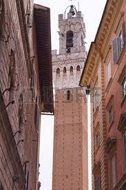 Mangia Tower Siena Italy In 2020 Siena Italy Siena Italy