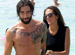 Che, per conquistarla, ne ha fatte di tutti i colori. Giorgia Palmas E Vittorio Brumotti In Crisi Dopo L Estate Il Matrimonio O L Addio Foto