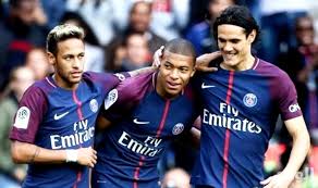 يخوض فريق باريس سان جيرمان مواجهة هامة ظهر اليوم الأحد وذلك عندما يحل ضيفا على نظيره نيس، في إطار مباريات الجولة كورة اون لاين مباراة باريس سان جيرمان اليوم. Ù…Ø´Ø§Ù‡Ø¯Ø© Ù…Ø¨Ø§Ø±Ø§Ø© Ø¨Ø§Ø±ÙŠØ³ Ø³Ø§Ù† Ø¬ÙŠØ±Ù…Ø§Ù† ÙˆÙ†ÙŠØ³ Ø¨Ø« Ù…Ø¨Ø§Ø´Ø± ÙÙŠ Ø§Ù„Ø¯ÙˆØ±ÙŠ Ø§Ù„ÙØ±Ù†Ø³ÙŠ ØµØ­ÙŠÙØ© Ø§Ù„ÙˆØ¦Ø§Ù… Ø§Ù„Ø§Ù„ÙƒØªØ±ÙˆÙ†ÙŠØ©