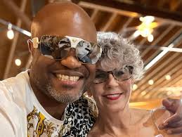 https://g.co/kgs/vGwGgrK Special shout out to Pat Nixon & everyone who  showed up & showed out for the 3rd Annual Soul Shaka Gala hosted by We Are  One Heart Foundation in Flower Mound