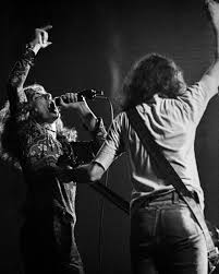If You Re Going To San Francisco Led Zeppelin Robert Plant And Jimmy Page Of Led Zep Winterland Arena San Francisco Ca Nov 6 8 1969 Led Zeppelin Zeppelin Robert Plant Led Zeppelin