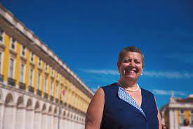 She is a member of the socialist party. Expresso Ana Paula Vitorino A Minha Preocupacao Foi Dizer A Antonio Costa Que Tinha Cancro E Estava Disponivel Para Sair