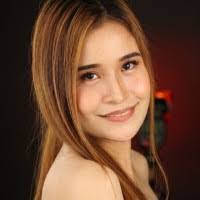 Marjorie Lozano's Instagram, Twitter & Facebook